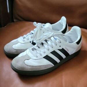 Women's Sambas